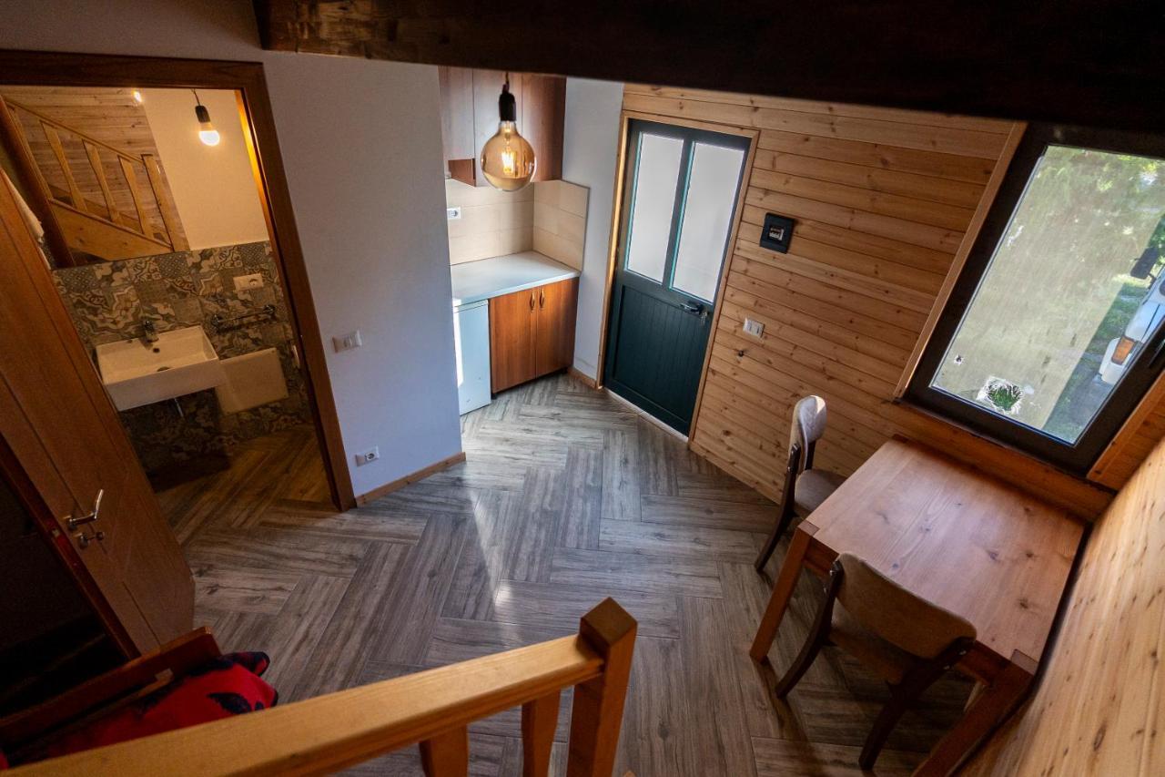 Guesthouse Veni I Gjyshit Nderlysaj Kültér fotó