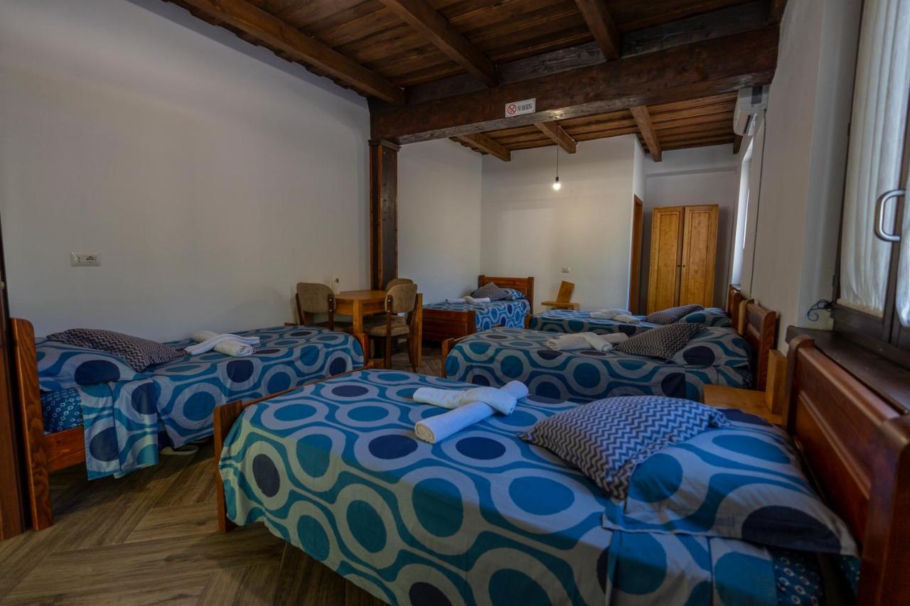 Guesthouse Veni I Gjyshit Nderlysaj Kültér fotó
